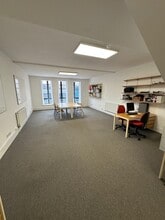 2 Tunstall Rd, London to rent Interior Photo- Image 2 of 6