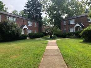 1300 Rose Ln, Flourtown, PA for sale Primary Photo- Image 1 of 1