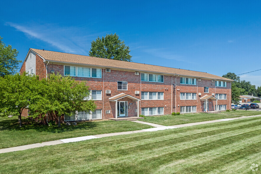 25108 Hoover Rd, Warren, MI for sale - Primary Photo - Image 1 of 1