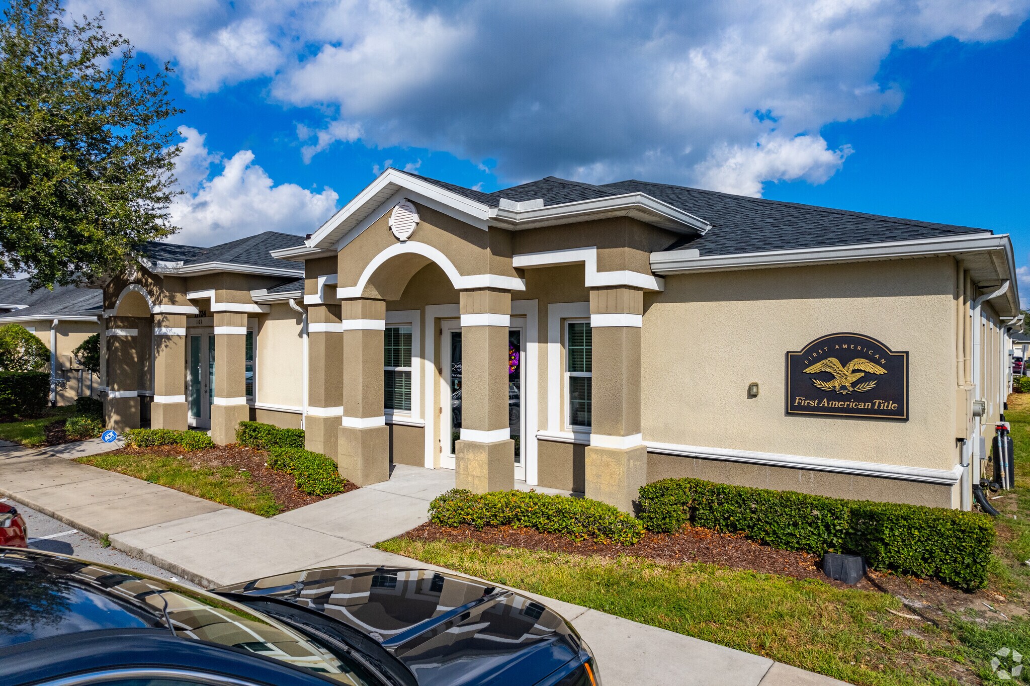 17724 Hunting Bow Cir, Lutz, FL for sale Primary Photo- Image 1 of 1