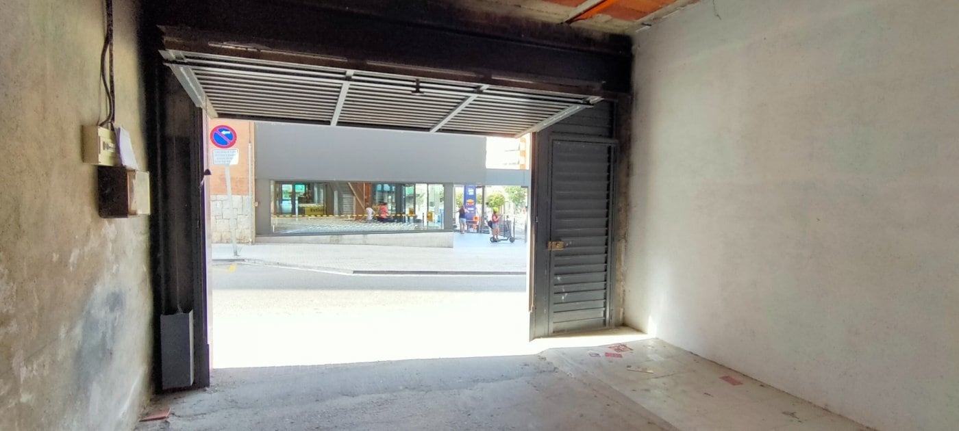 Terrassa, BAR 08225 -  -  - Interior Photo - Image 1 of 5