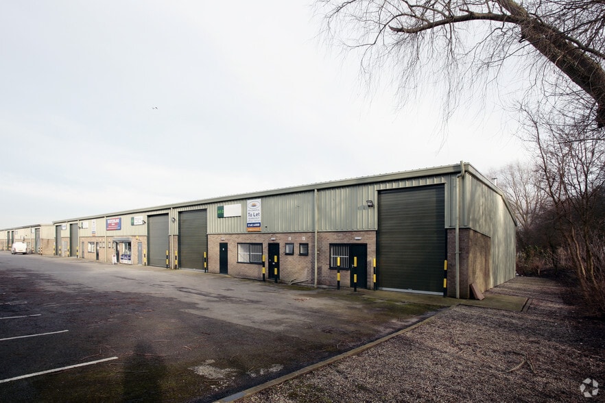 Annie Reed Rd, Beverley to rent - Building Photo - Image 3 of 3