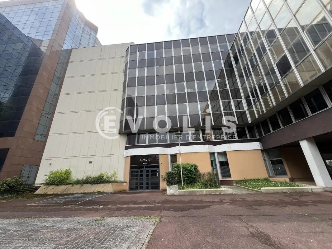 Office in Fontenay-sous-Bois to rent Building Photo- Image 1 of 11