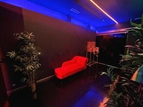 Retail in Barcelona, Barcelona to rent Interior Photo- Image 2 of 8