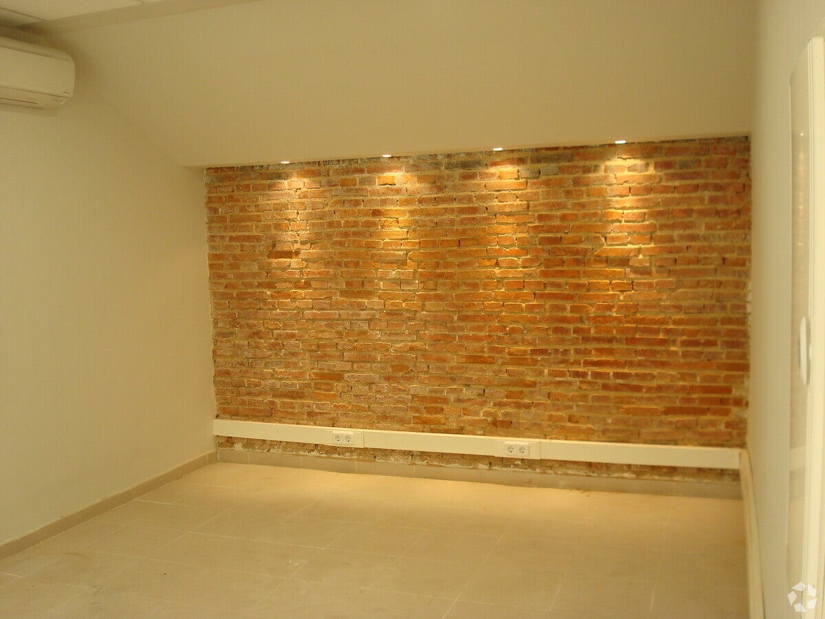 Madrid, MAD 28017 -  -  - Interior Photo - Image 1 of 7