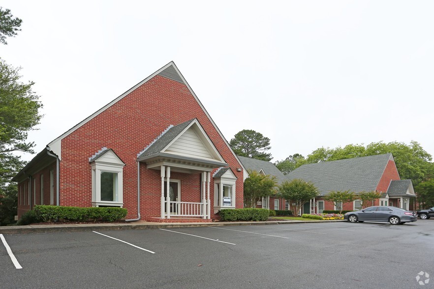 4046 Wetherburn Way, Peachtree Corners, GA for rent - Building Photo - Image 1 of 4