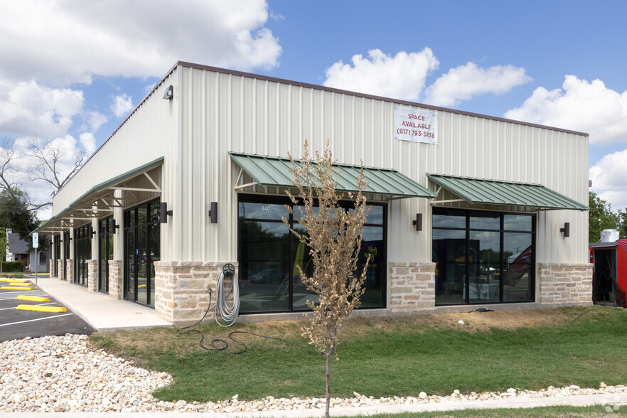 840 S Business IH 35 St, New Braunfels, TX for rent - Primary Photo - Image 2 of 14