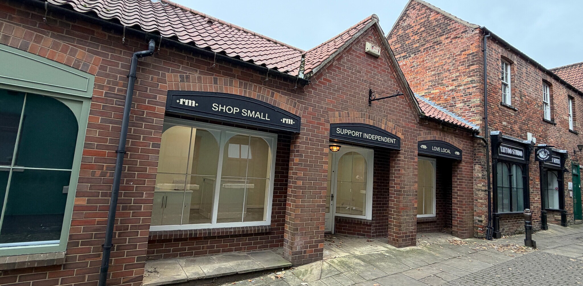 14-15 Wrawby St, Brigg to rent Building Photo- Image 1 of 5