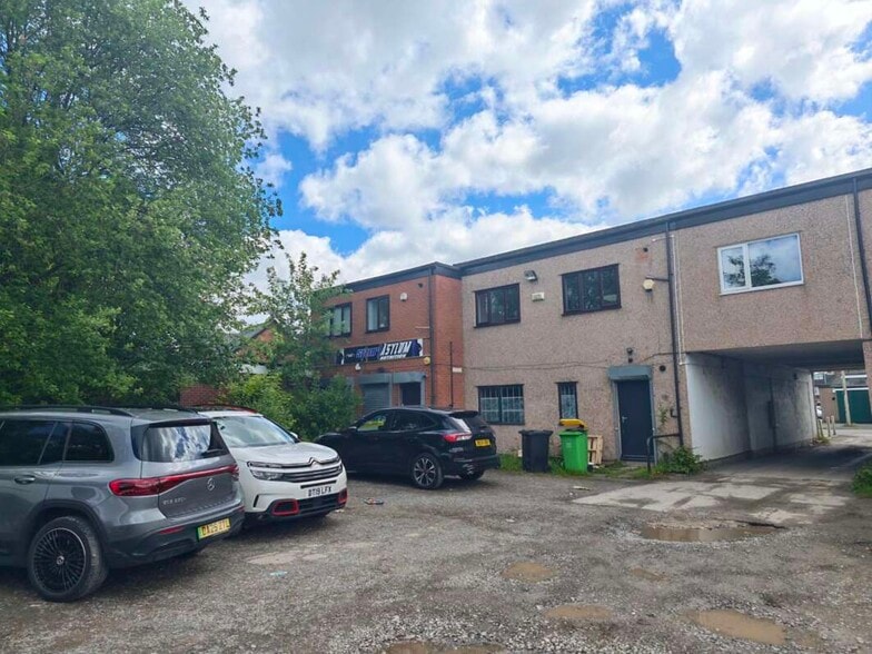 18-20a Chester Rd, Ellesmere Port for sale - Building Photo - Image 2 of 2