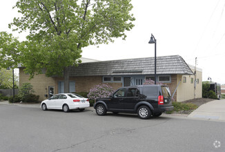 3521-3525 Webster Ave S, Saint Louis Park, MN for rent Building Photo- Image 1 of 5