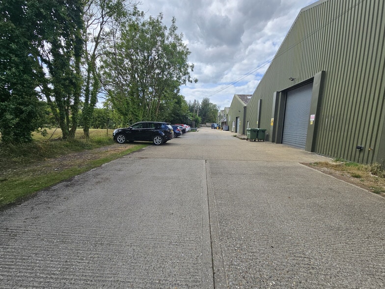 Chalk Ln, Sidlesham to rent - Building Photo - Image 2 of 3