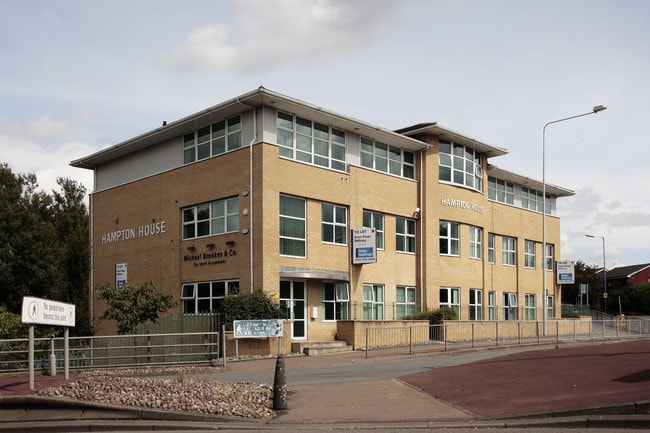 More details for Oldham Rd, Manchester - Office to Rent