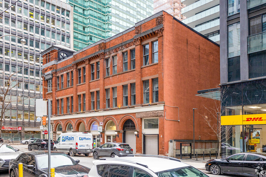 2 Lombard St, Toronto, ON for sale - Building Photo - Image 3 of 7