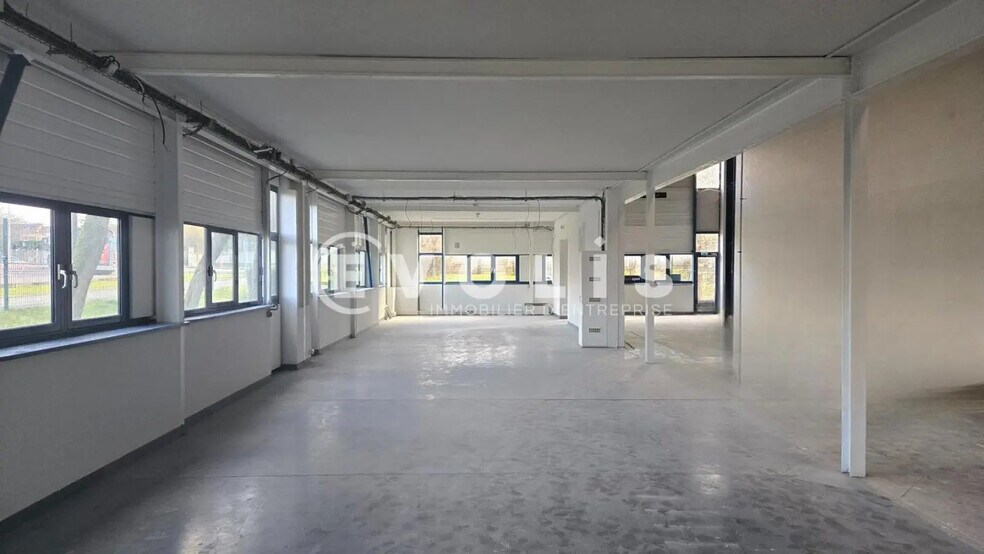 32 Avenue Des Pépiniéres, Fresnes to rent - Interior Photo - Image 3 of 18