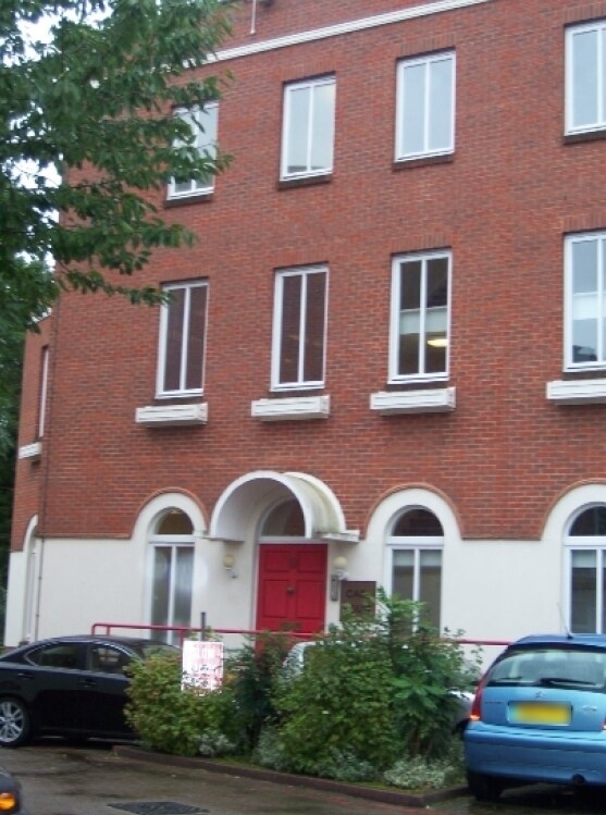 Spring Villa Rd, Edgware for sale Primary Photo- Image 1 of 1