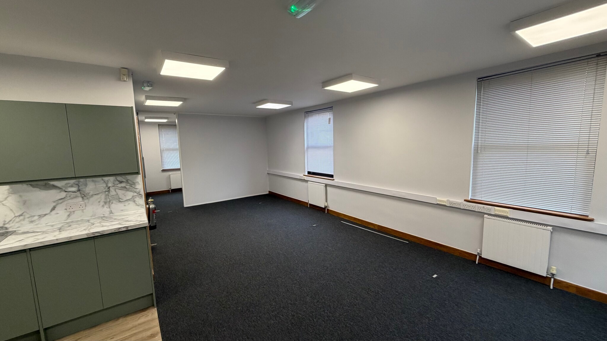 51 St Georges Rd, London to rent Interior Photo- Image 1 of 2