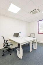 99 Rue Pereire, Saint-Germain-en-Laye to rent Interior Photo- Image 1 of 3