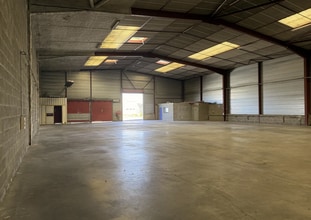 9 Avenue Du Maréchal De Lattre De Tassigny, Meyzieu to rent Interior Photo- Image 2 of 2