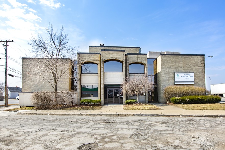 10151 Michigan Ave, Dearborn, MI for rent - Building Photo - Image 2 of 3