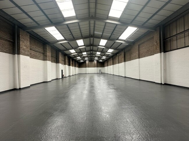 More details for Charlton Dr, Cradley Heath - Industrial to Rent