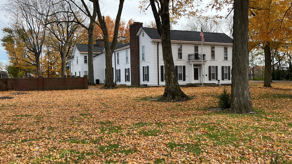 243 S Madison Ave, Greenwood, IN for rent - Building Photo - Image 1 of 9