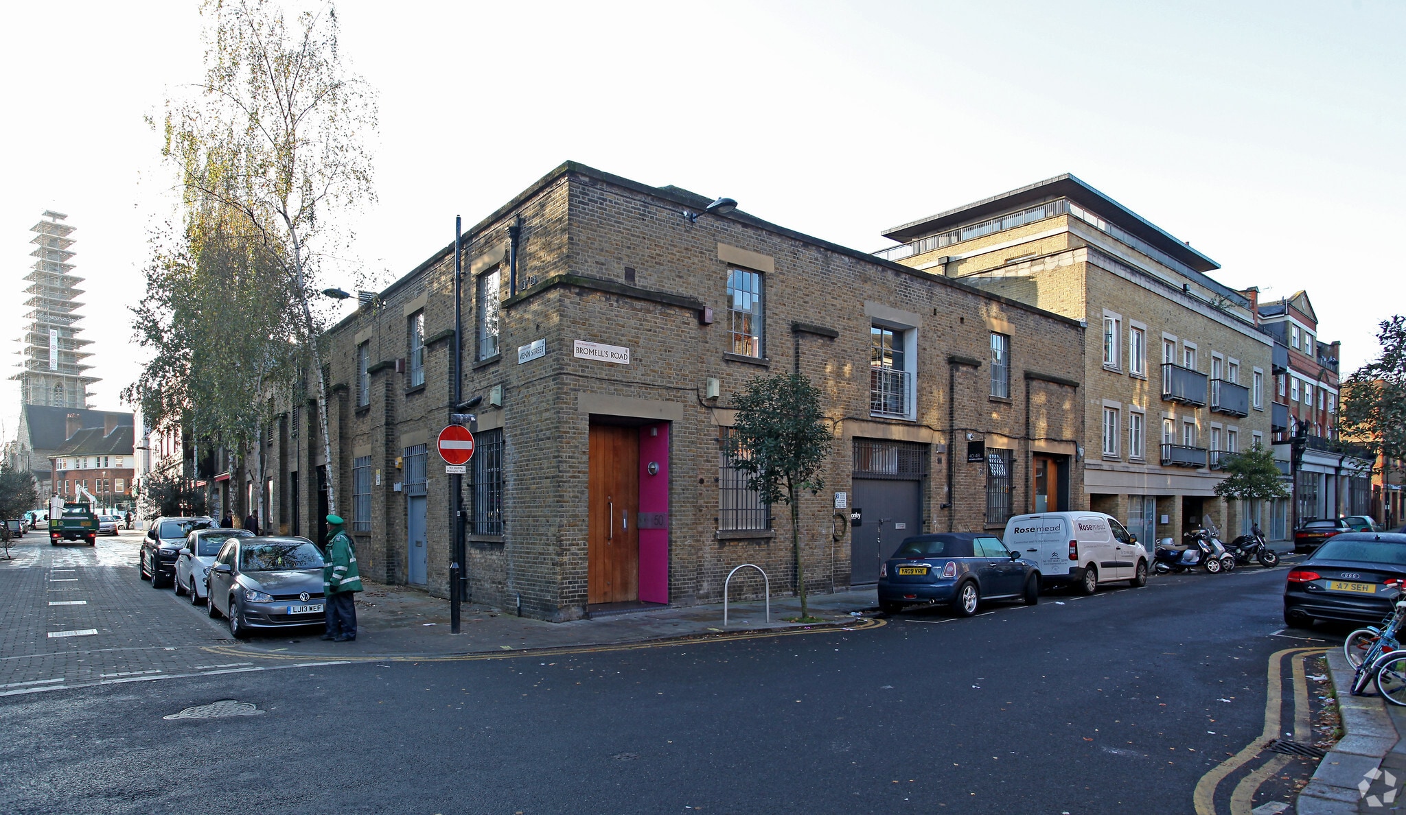 40-48 Bromells Rd, London to rent Primary Photo- Image 1 of 6