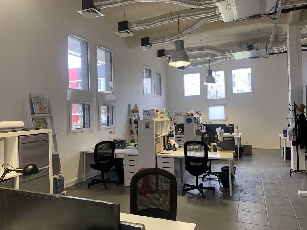 Office in Bègles to rent Interior Photo- Image 1 of 7
