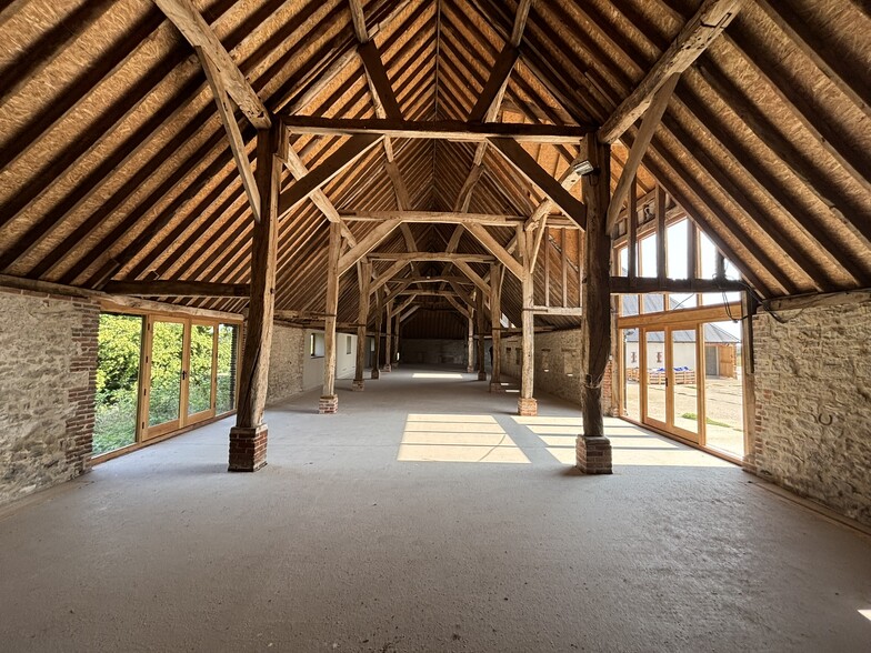 Duncton, Petworth to rent - Interior Photo - Image 2 of 7