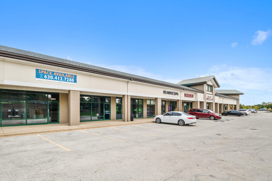 840-944 Roosevelt Rd, Glen Ellyn, IL for rent - Building Photo - Image 2 of 7