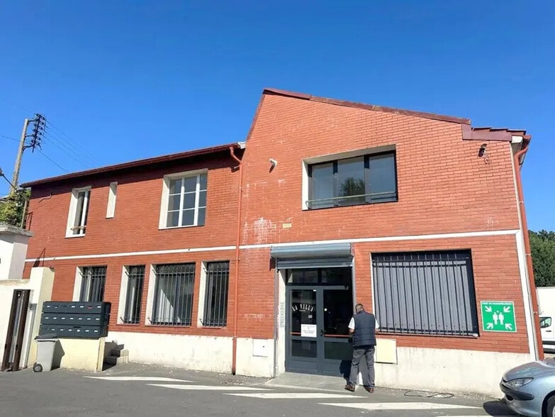 Light Industrial in Argenteuil to rent - Building Photo - Image 1 of 22