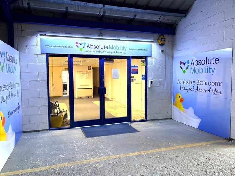 Newtown Rd, Henley-On-Thames for sale - Building Photo - Image 2 of 4