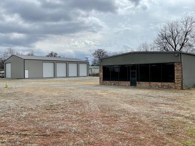 33774 Highway 51, Wagoner, OK for sale - Building Photo - Image 1 of 1