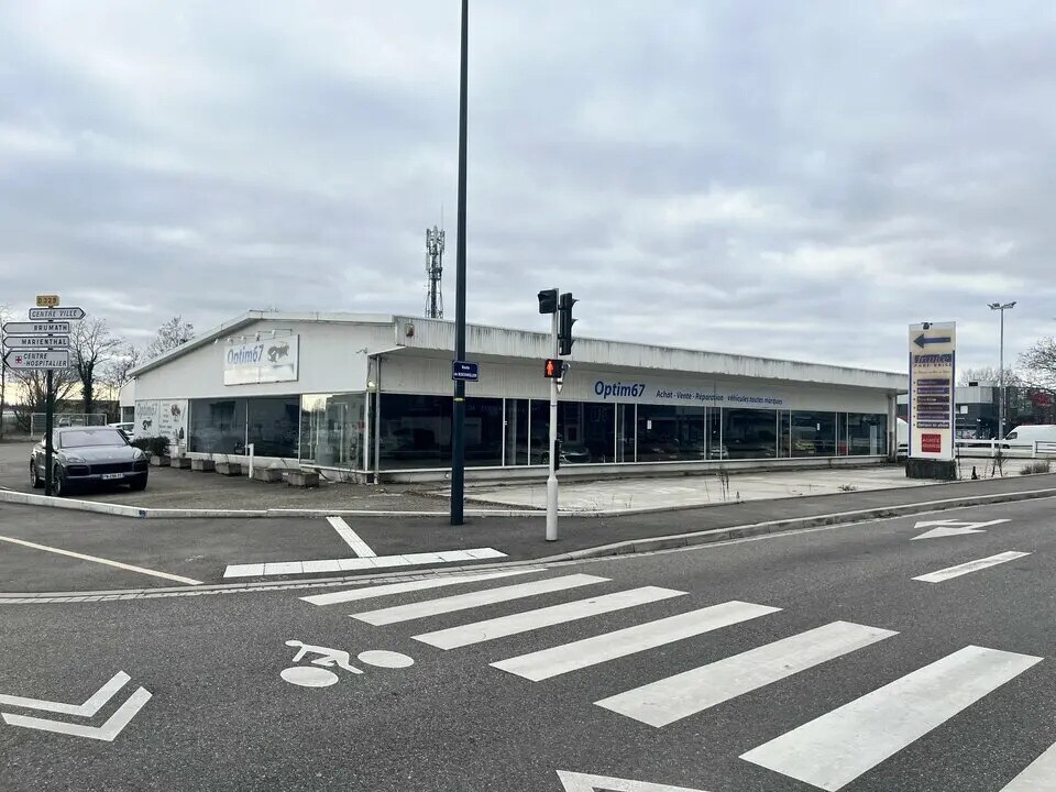 Location Local d'activités 600 m² - Photo 1