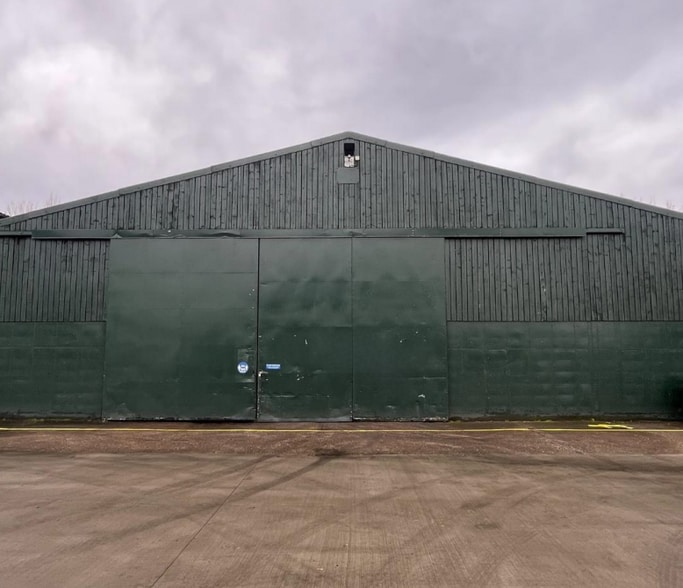 Blakenhill Park, Burton On Trent to rent - Primary Photo - Image 1 of 1