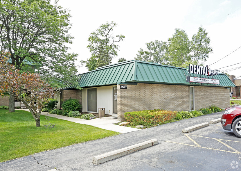 31487 Northwestern Hwy, Farmington Hills, MI for rent - Building Photo - Image 1 of 7