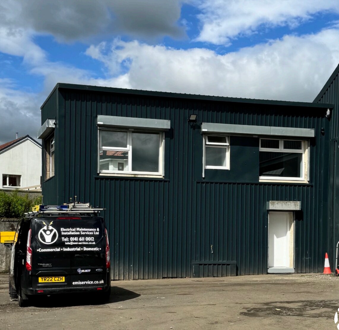 249-249a Greengairs Rd, Greengairs for sale Primary Photo- Image 1 of 1