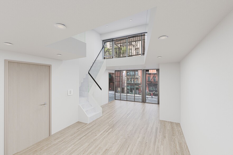 402 W 50th St, New York, NY for rent - Interior Photo - Image 2 of 5