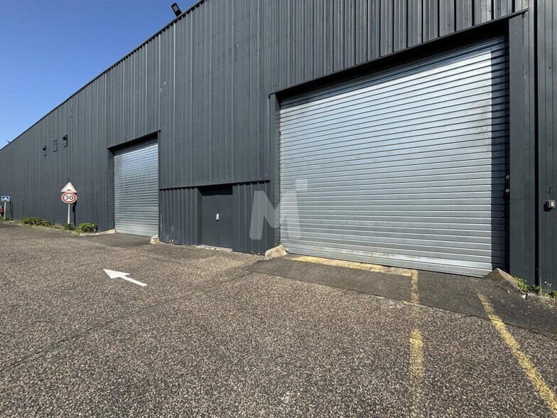 Light Industrial in Palaiseau to rent - Building Photo - Image 3 of 11