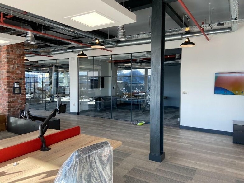 Garth Heads, Newcastle Upon Tyne to rent - Interior Photo - Image 2 of 12