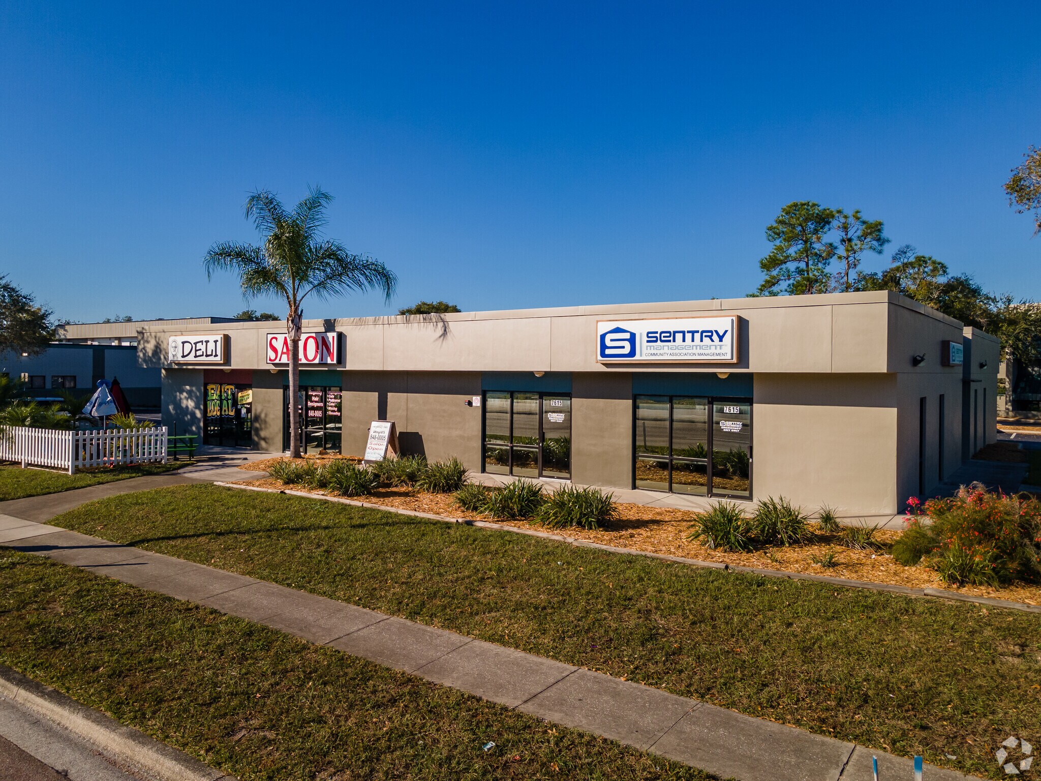 7611-7617 Little Rd, New Port Richey, FL for sale Primary Photo- Image 1 of 1