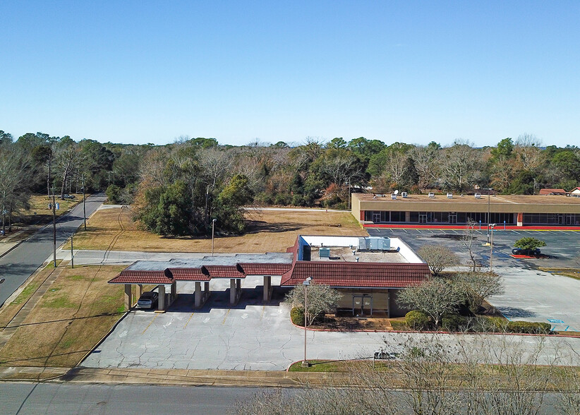 3046 Dauphin Island Pky, Mobile, AL for sale - Primary Photo - Image 1 of 5