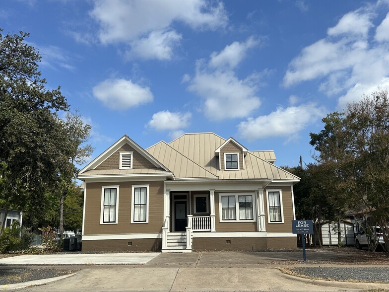 602 W 13th St, Austin, TX for rent - Building Photo - Image 1 of 32