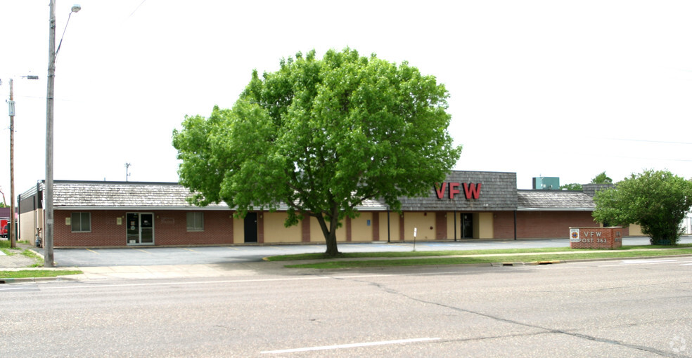 1040 Osborne Rd NE, Fridley, MN for sale - Primary Photo - Image 1 of 1