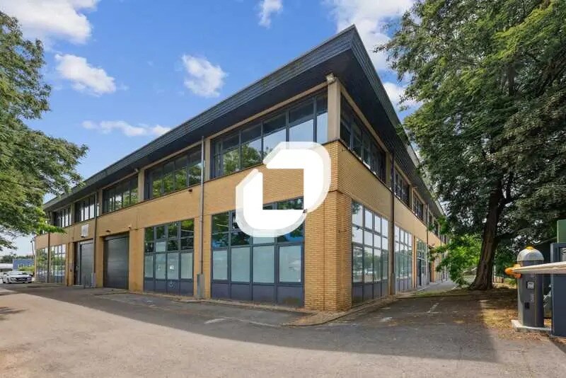 7-9 Rue Jean Prouvé, Villejuif to rent Building Photo- Image 1 of 35