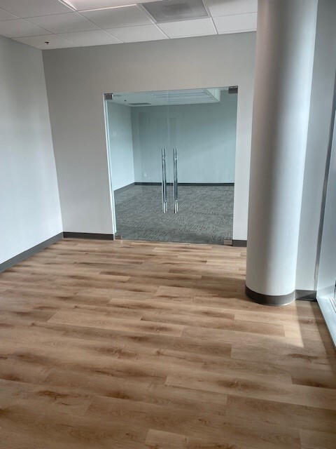 301 E Yamato Rd, Boca Raton, FL to rent Interior Photo- Image 1 of 5