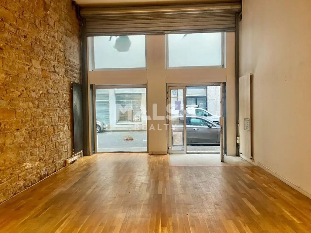 Location Commerce 98 m² - Photo 1