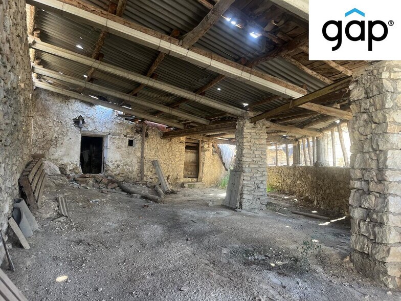 Land in Cuenca, Cuenca for sale - Building Photo - Image 3 of 4