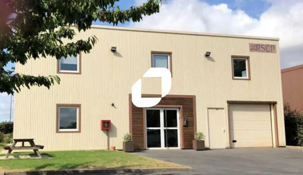 Light Industrial in Gometz-le-Châtel for sale - Building Photo - Image 2 of 9