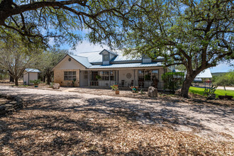 5388 S US Highway 281, Burnet, TX for rent Primary Photo- Image 1 of 3