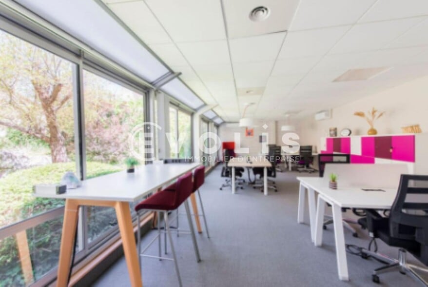Office in Boulogne-Billancourt to rent - Building Photo - Image 2 of 12